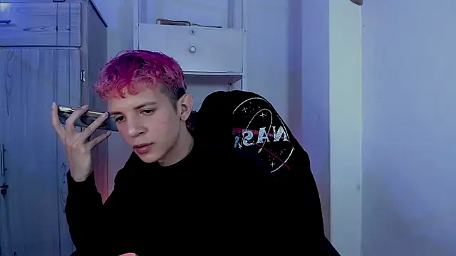 tylernova online show from 27, 11, 2025