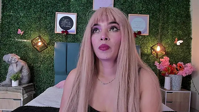 Snapshot of Kiaraa88 chatting on 11, 11, 2025 Kiaraa88 online show from 11, 11, 2025