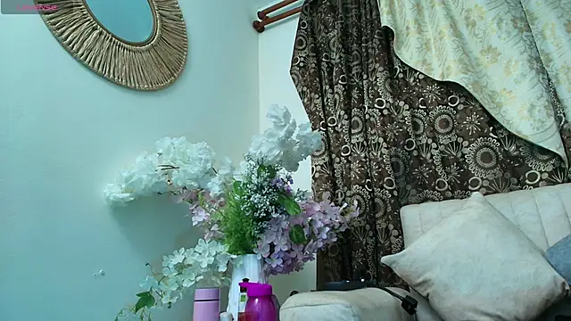 Snapshot of Kiaraa88 chatting on 13, 11, 2025 Kiaraa88 online show from 13, 11, 2025