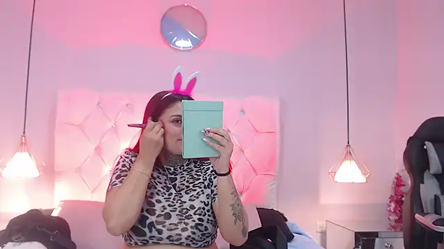 Bubbiecherry online show from 31, 10, 2025