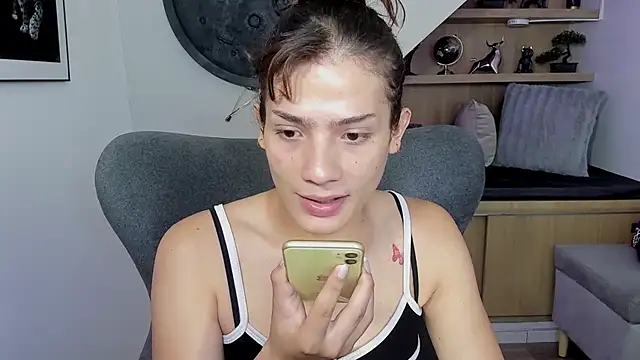 Snapshot of KassMonroe chatting on 17, 6, 2026 KassMonroe online show from 17, 6, 2026
