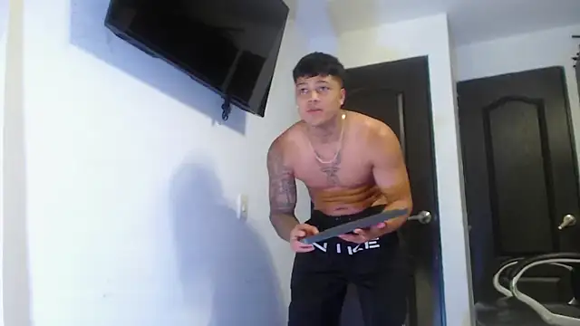 Boyhot 00 online show from 21, 10, 2025