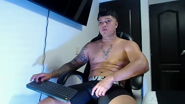 Boyhot 00 online show from 6, 11, 2025