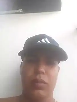 Snapshot of camilo44467 chatting on 9, 10, 2025 camilo44467 online show from 9, 10, 2025