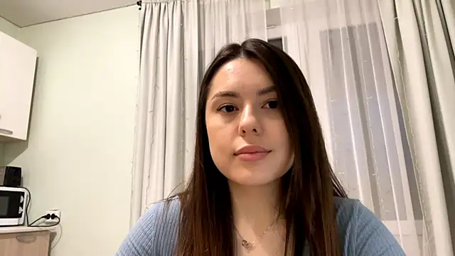 Snapshot of AlveraCappola chatting on 10, 10, 2025 AlveraCappola online show from 10, 10, 2025