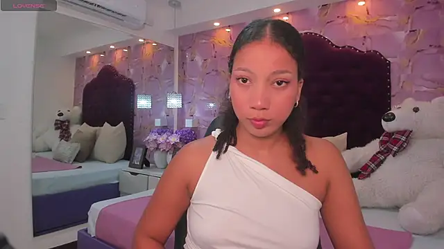 cloe 555 online show from 28, 10, 2025