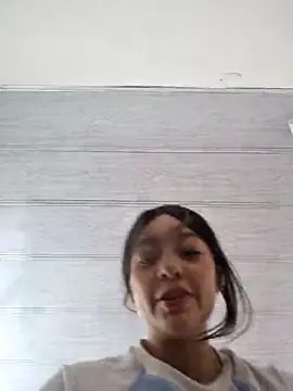   Lorelain   online show from 25, 10, 2025