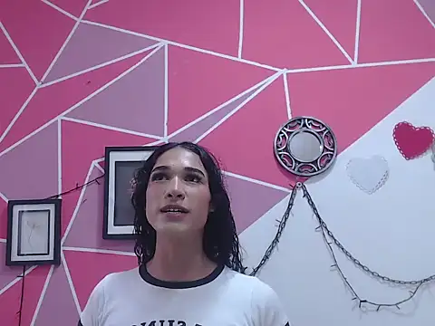 Tifany Adams online show from 24, 10, 2025