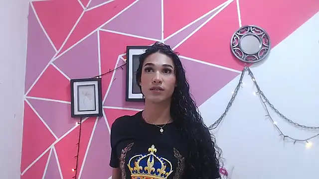 Tifany Adams online show from 17, 11, 2025