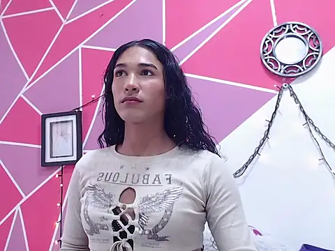 Tifany Adams online show from 25, 10, 2025