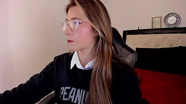 Sara Roades online show from 27, 11, 2025