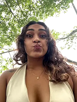 Snapshot of CelestSkyy chatting on 24, 11, 2025 CelestSkyy online show from 24, 11, 2025