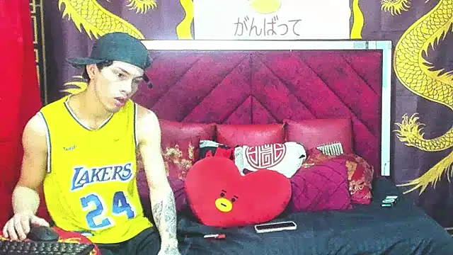 Pride couple online show from 21, 2, 2026