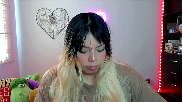 EllieMoonX online show from 10, 3, 2026