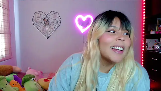 EllieMoonX online show from 15, 11, 2025