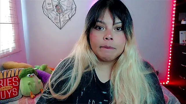 EllieMoonX online show from 7, 3, 2026