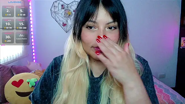 EllieMoonX online show from 22, 4, 2026