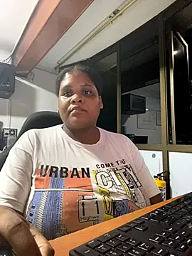 gabrielabrunette69 online show from 23, 11, 2025