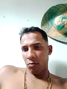 Snapshot of blackhot30 chatting on 19, 11, 2025 blackhot30 online show from 19, 11, 2025