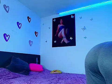 Kylee79 online show from 22, 4, 2026