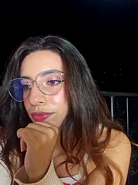 Meganthomson online show from 10, 2, 2026