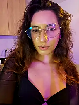 Meganthomson online show from 6, 3, 2026