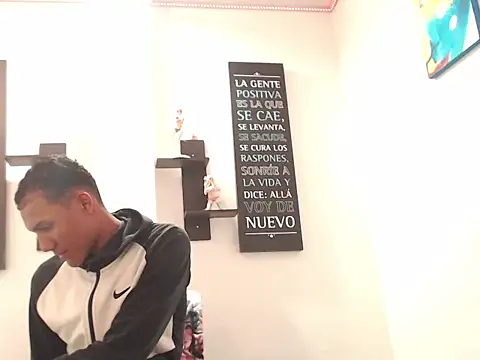 Snapshot of ADRIEL__VEGA chatting on 17, 10, 2025 ADRIEL VEGA online show from 17, 10, 2025