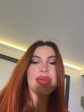 AbrilColls  online show from 8, 7, 2026