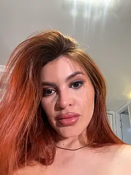 Snapshot of AbrilColls_ chatting on 6, 6, 2026 AbrilColls online show from 6, 6, 2026