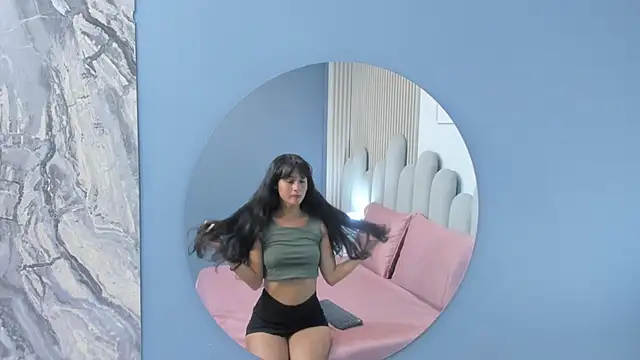 luly dreams online show from 7, 4, 2026