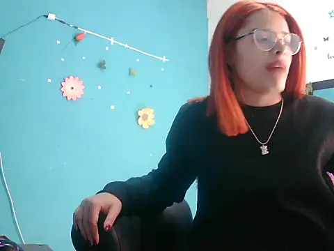 Snapshot of dayra_velez chatting on 9, 10, 2025 dayra velez online show from 9, 10, 2025