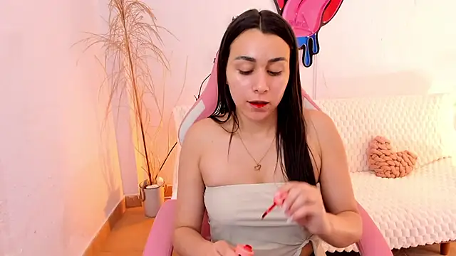 EmmaMyers1 online show from 5, 2, 2026