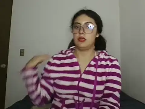 Snapshot of Mar_00c chatting on 14, 10, 2025 Mar 00c online show from 14, 10, 2025