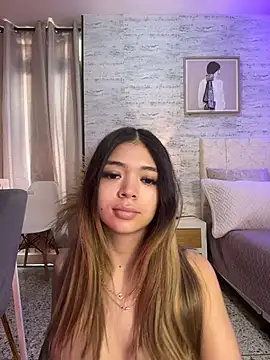 HoneyMollyX online show from 11, 6, 2026
