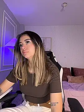 HoneyMollyX online show from 24, 3, 2026