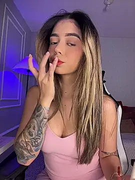 HoneyMollyX online show from 28, 11, 2025