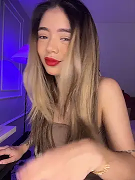 HoneyMollyX online show from 18, 11, 2025