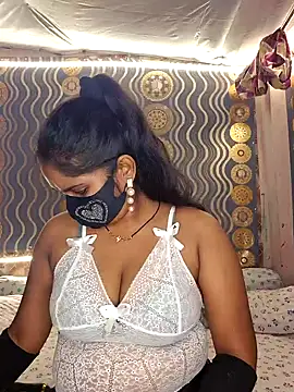 Sweet-Maddlina online show from 4, 11, 2025