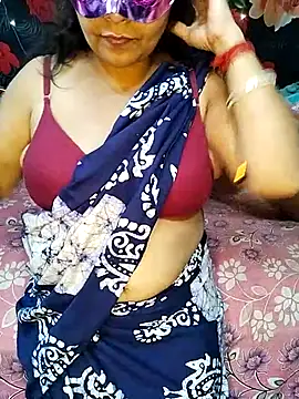 Snapshot of modhu82 chatting on 22, 11, 2025 modhu82 online show from 22, 11, 2025