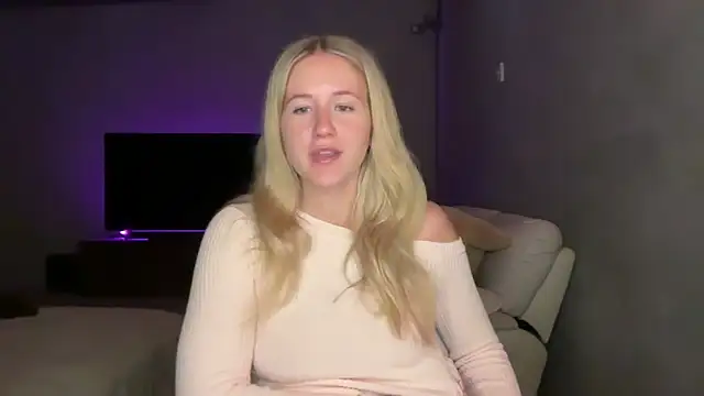 Snapshot of itssosierra chatting on 3, 6, 2026 itssosierra online show from 3, 6, 2026