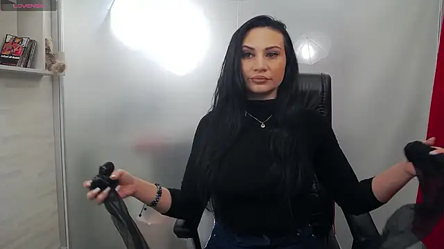 YaraXCox online show from 28, 2, 2026