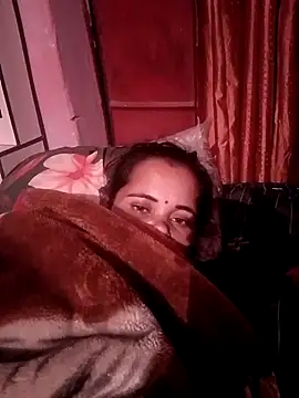 Cute-Pari749 online show from 30, 10, 2025