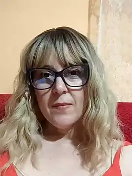 Snapshot of Amelialove42 chatting on 18, 5, 2026 Amelialove42 online show from 18, 5, 2026