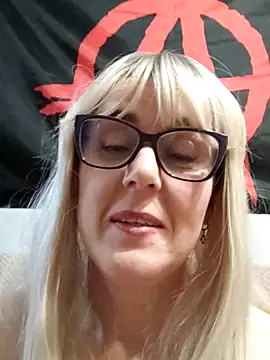 Amelialove42 online show from 13, 12, 2025