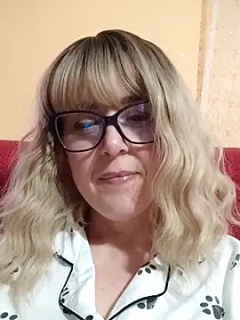 Snapshot of Amelialove42 chatting on 7, 6, 2026 Amelialove42 online show from 7, 6, 2026