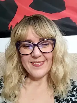 Amelialove42 online show from 8, 2, 2026