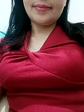 Snapshot of ChunChuny chatting on 9, 10, 2025 ChunChuny online show from 9, 10, 2025