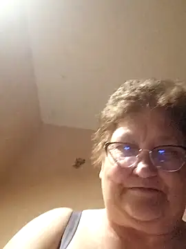 Snapshot of Katherine735 chatting on 24, 5, 2026 Katherine735 online show from 24, 5, 2026