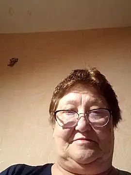 Snapshot of Katherine735 chatting on 6, 5, 2026 Katherine735 online show from 6, 5, 2026