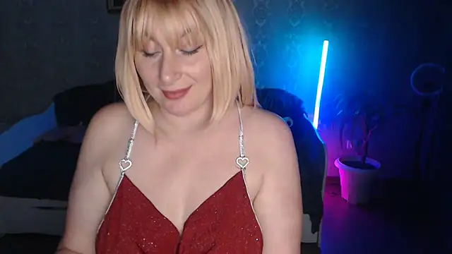 Yummy Gloria online show from 2, 12, 2025